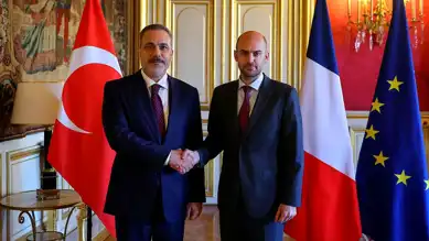 Fidan, Paris'te Barrot ile Görüştü